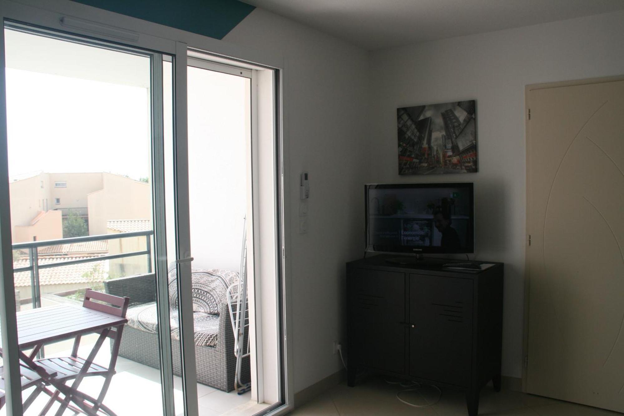T2 moderne avec terrasse a 100m de la plage et parking sécurisé 4 PERS MAXI Saint-Pierre-la-Mer  Esterno foto