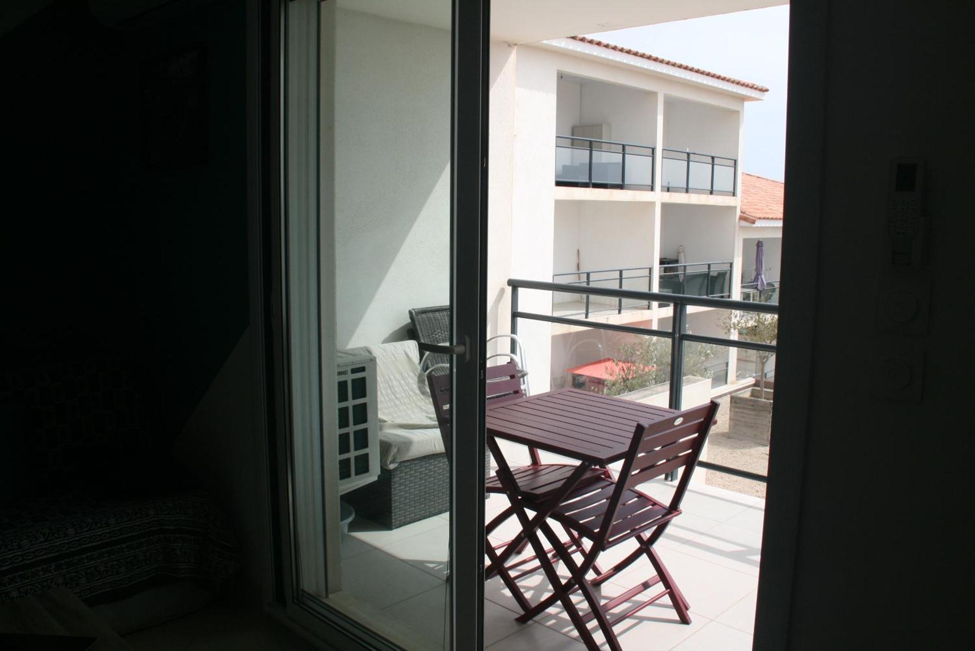 T2 moderne avec terrasse a 100m de la plage et parking sécurisé 4 PERS MAXI Saint-Pierre-la-Mer  Esterno foto